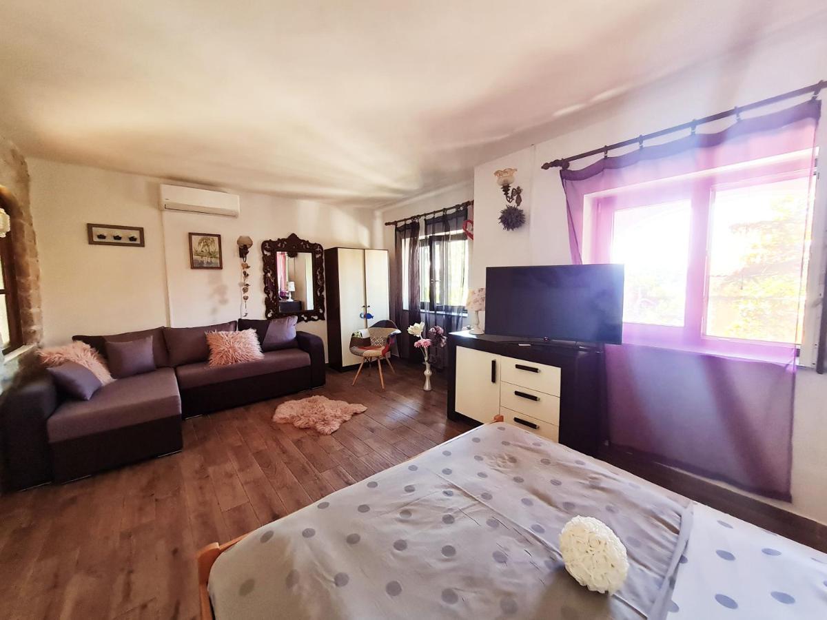 Apartment Sunshine Mali Lošinj Buitenkant foto
