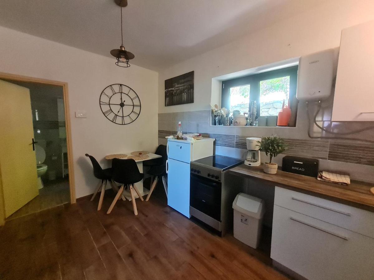Apartment Sunshine Mali Lošinj Buitenkant foto