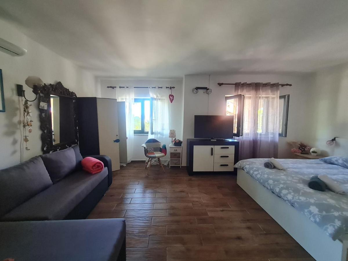 Apartment Sunshine Mali Lošinj Buitenkant foto