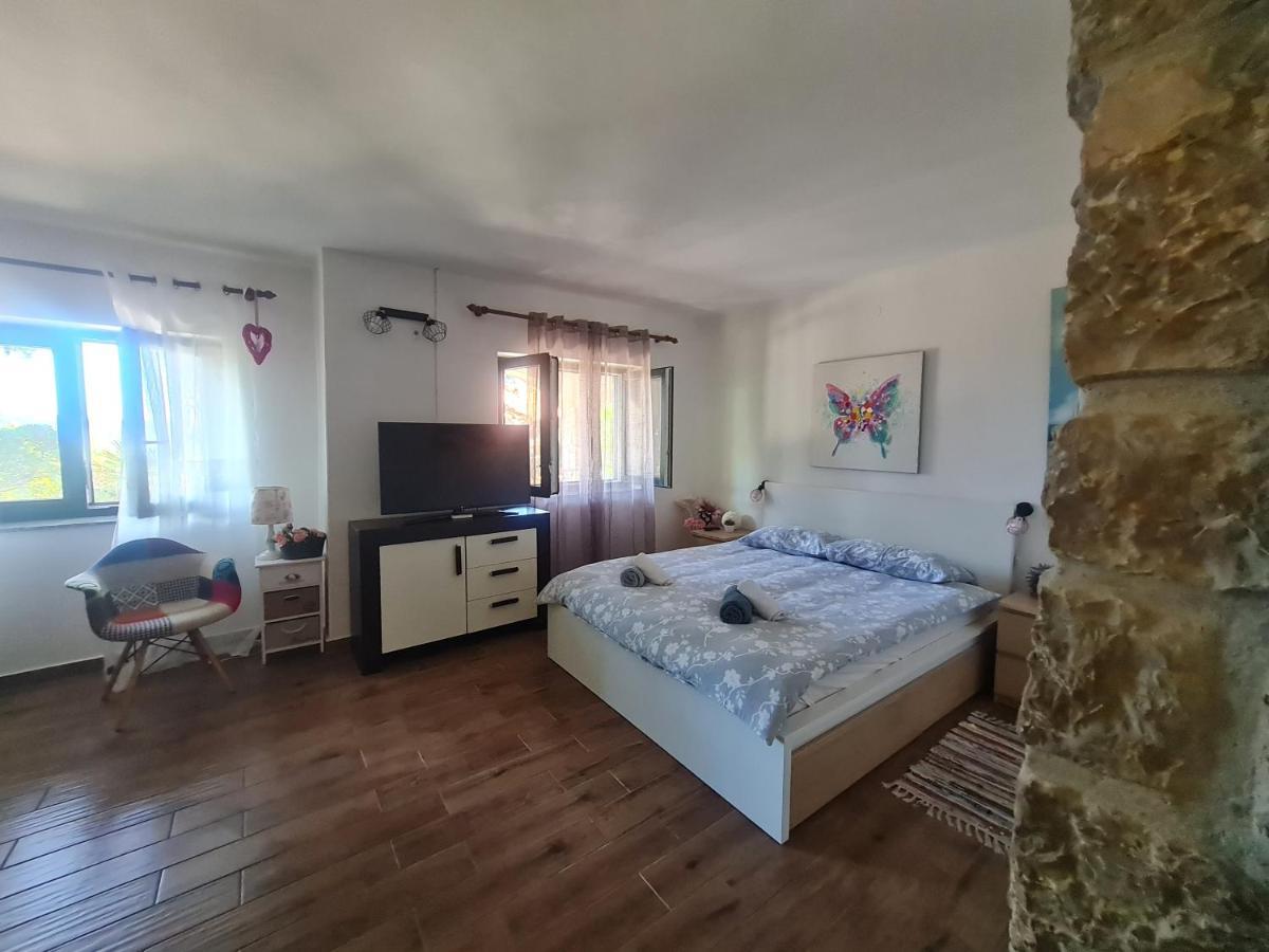Apartment Sunshine Mali Lošinj Buitenkant foto